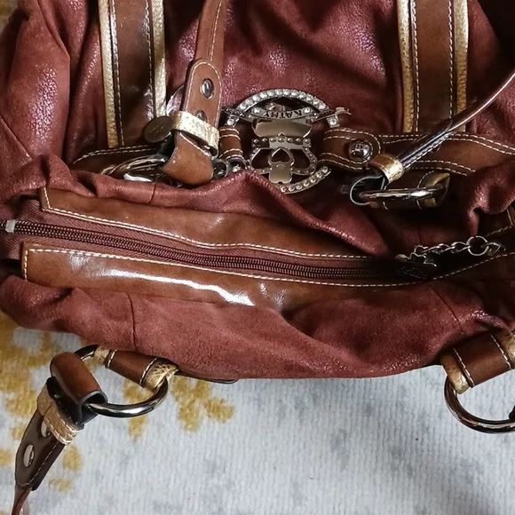 Kathy Van Zeeland purse - Picture 7 of 8